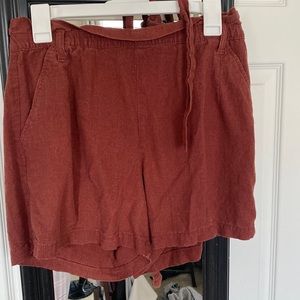 Linen shorts. Size medium